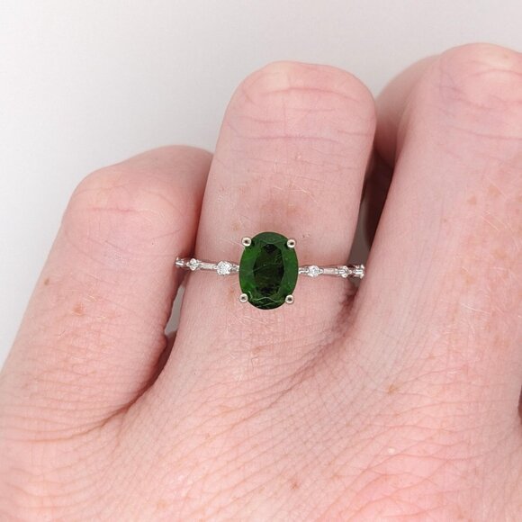 1.27cts Tsavorite Garnet Ring in Solid 14K Gold with Earth Mined Diamond Accents - Picture 2 of 7